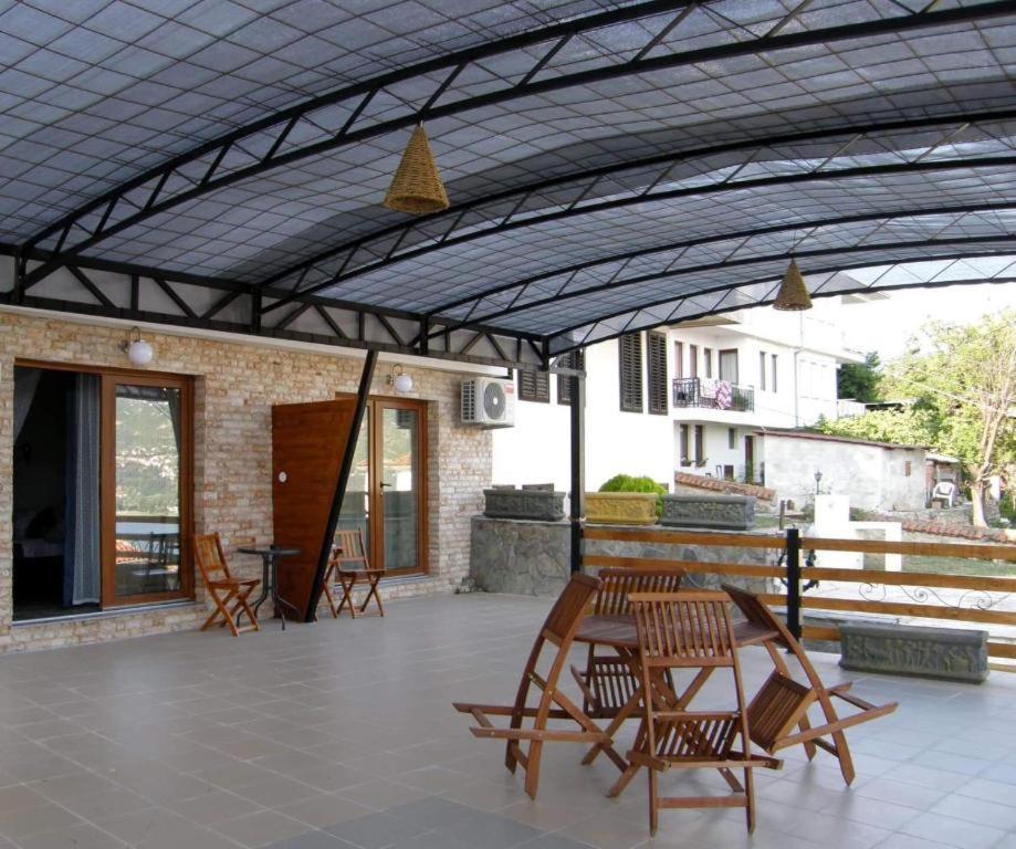 Villa Scandik Ohrid Bagian luar foto