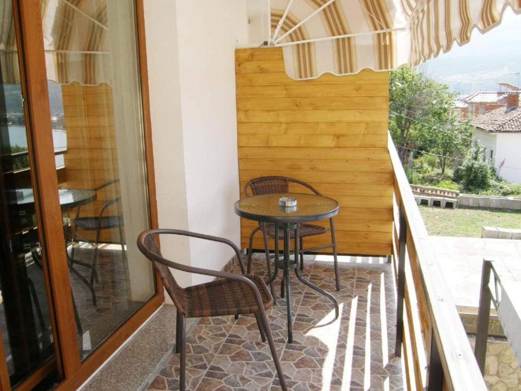 Villa Scandik Ohrid Bagian luar foto