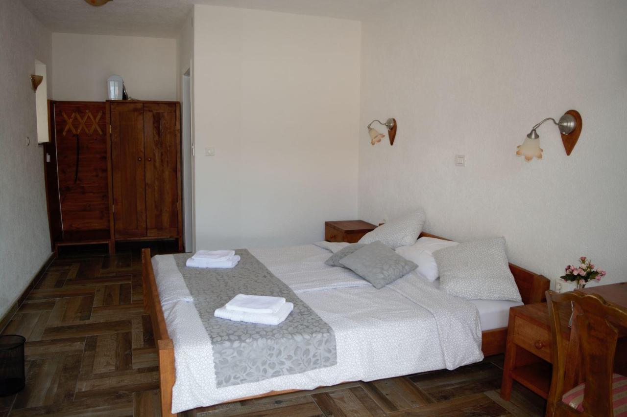 Villa Scandik Ohrid Bagian luar foto