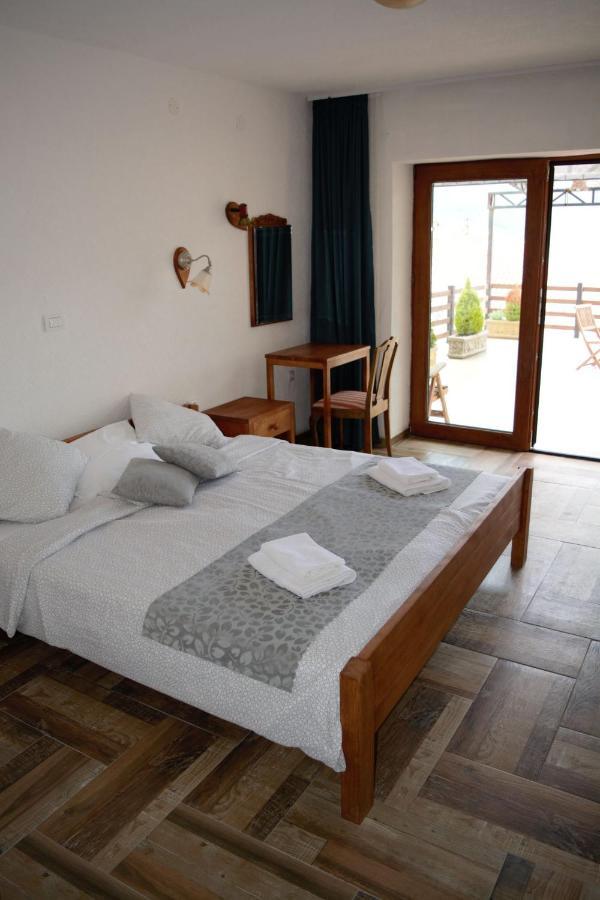 Villa Scandik Ohrid Bagian luar foto