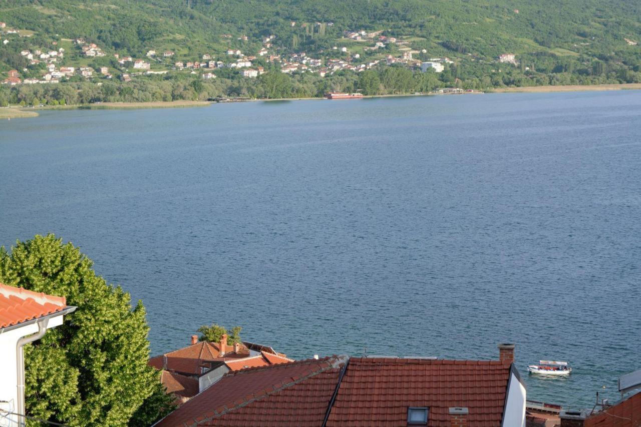 Villa Scandik Ohrid Bagian luar foto