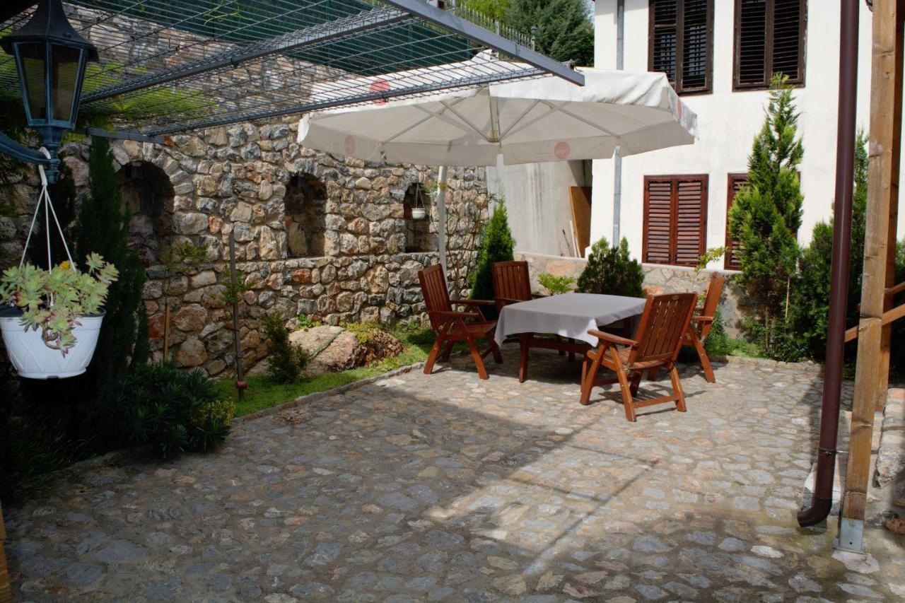 Villa Scandik Ohrid Bagian luar foto